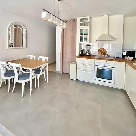 One Bedroom In Alto K107 Appartement